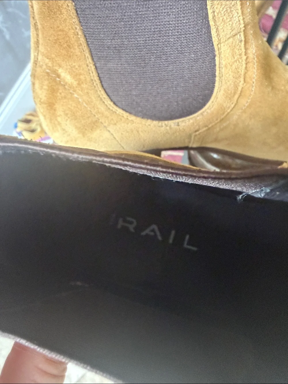 The Rail men’s Chelsea boot size 12 good condition. euro 42